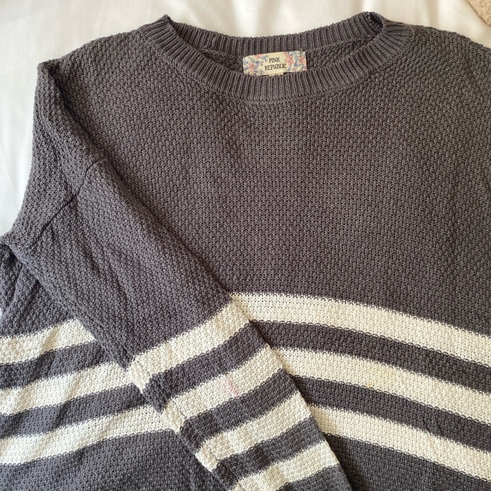 Pink Republic Crewneck for Junior Girls